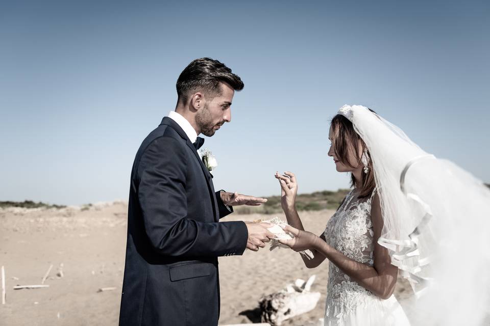 Summer elopement in Sicily.