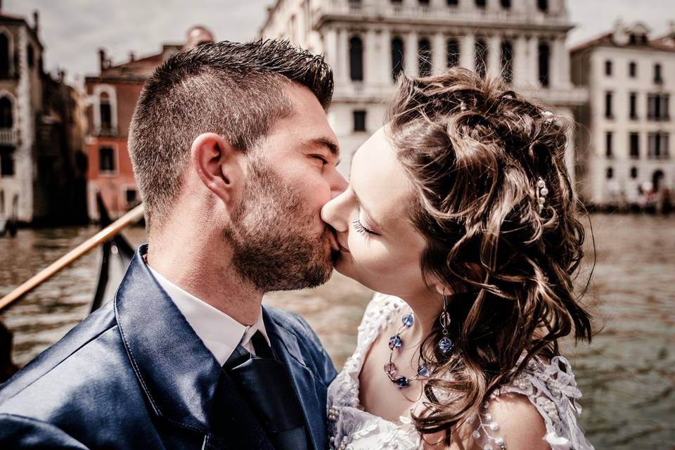 Kiss_in_Venice