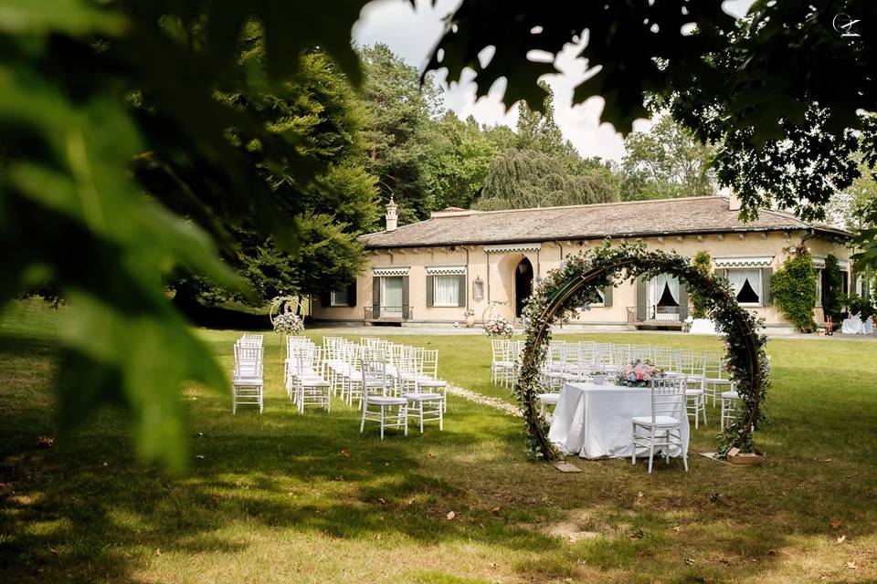 Cerimonia civile nel parco