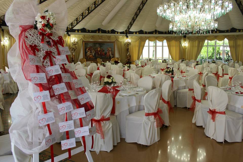 Sala Wedding Red