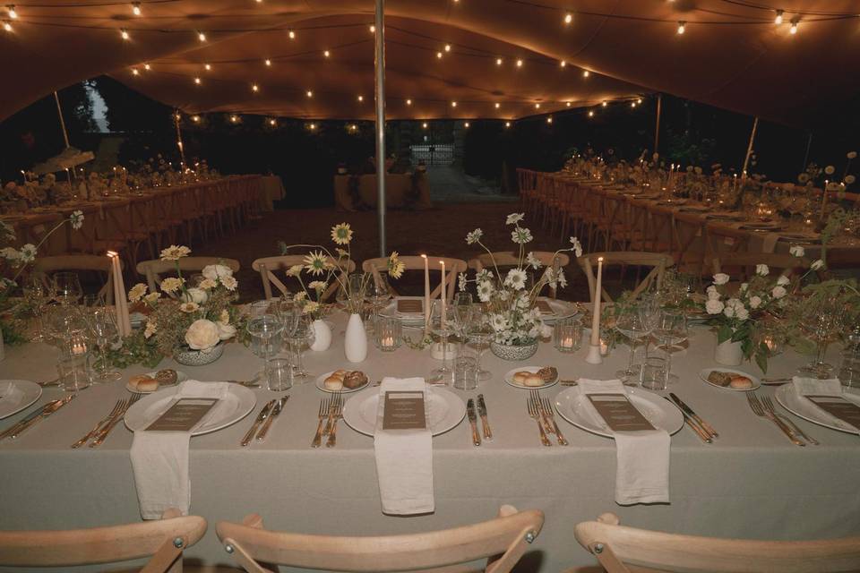 Table setup under Toptent
