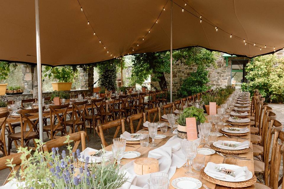 Table setup under Toptent
