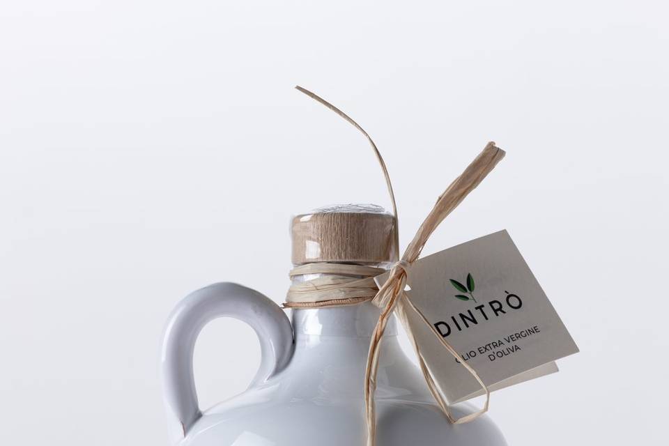 Orcio contenente 250ml di olio