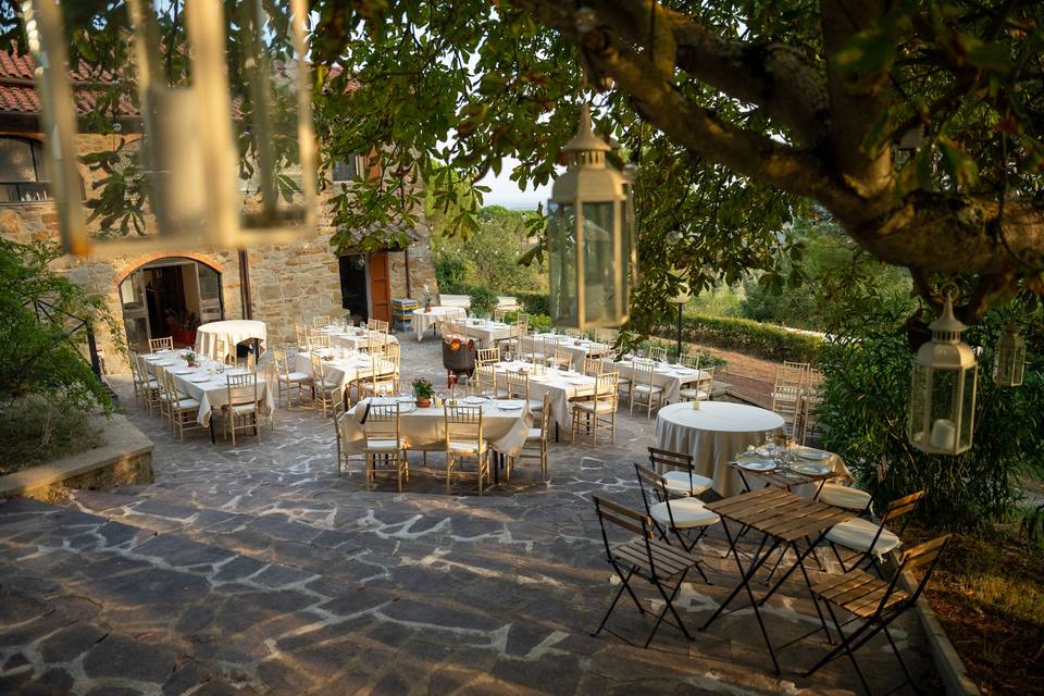 Outside table setting