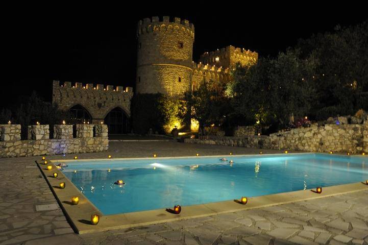 Illuminazione bordo piscina