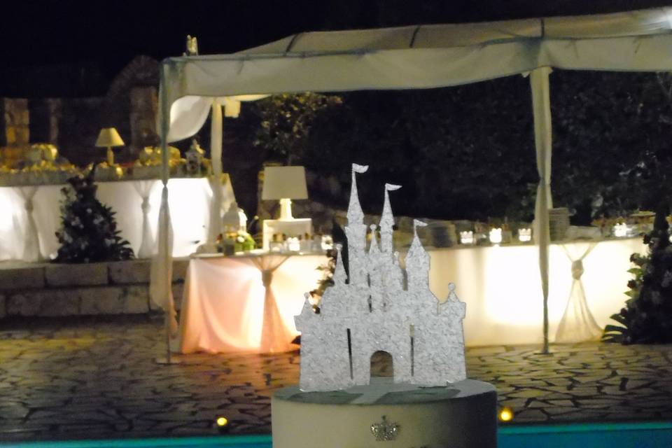 Una wedding cake tema castello