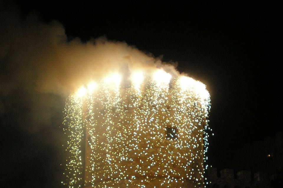 L'incendio della torre...