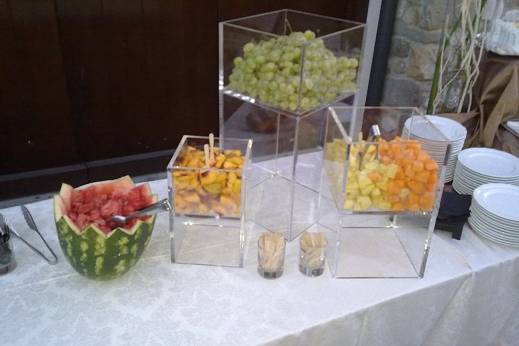 Buffet di dolci e frutta