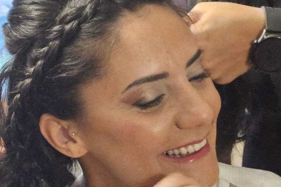 Preparazione sposa con trucco