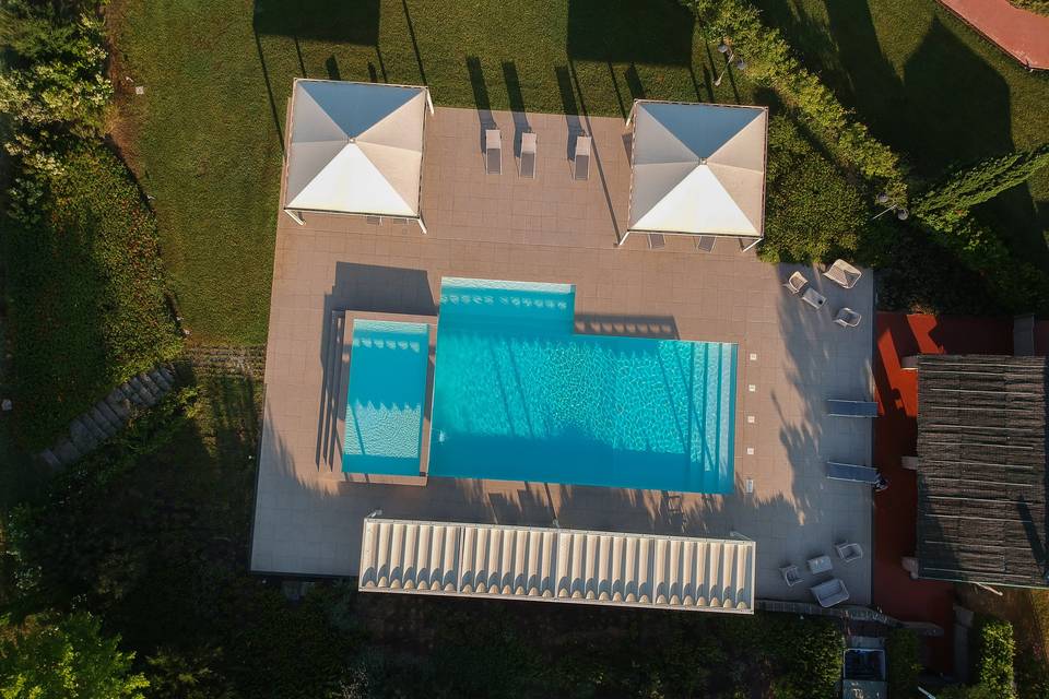 La piscina dall'alto