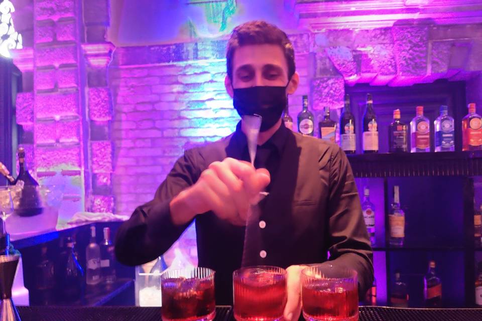 TooMuch Professional Bartender