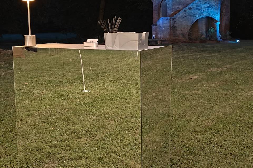Aleestimento mirror
