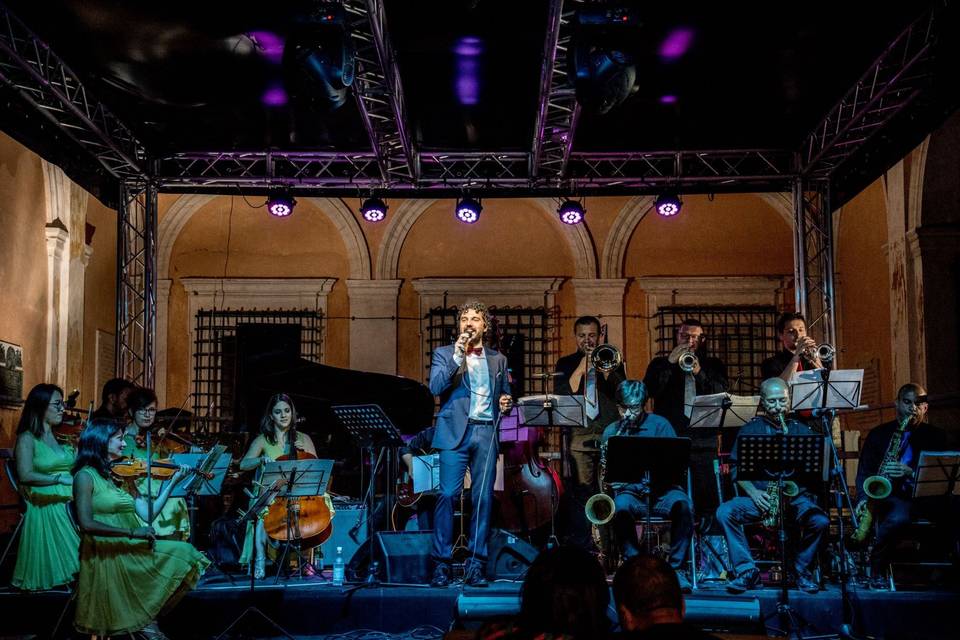 Orchestra swing