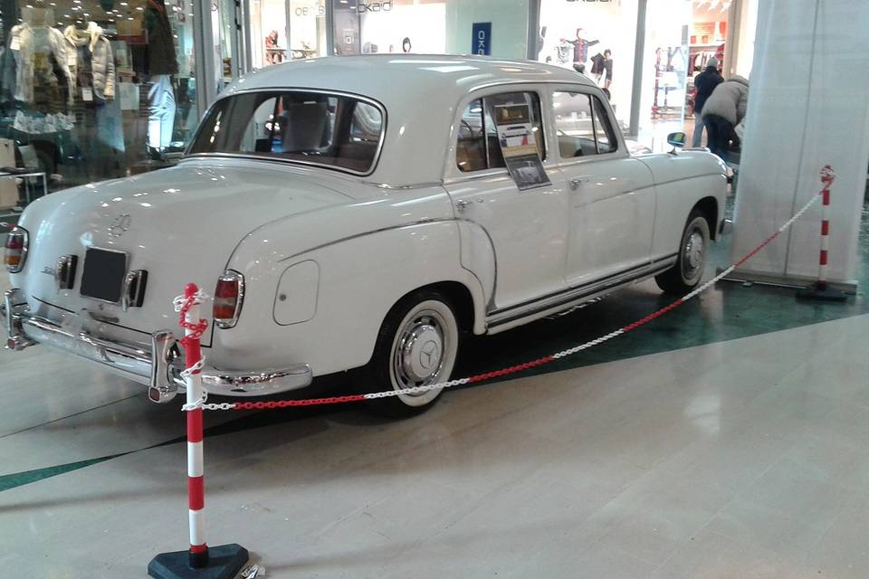 Mercedes ponton 220 anni '50