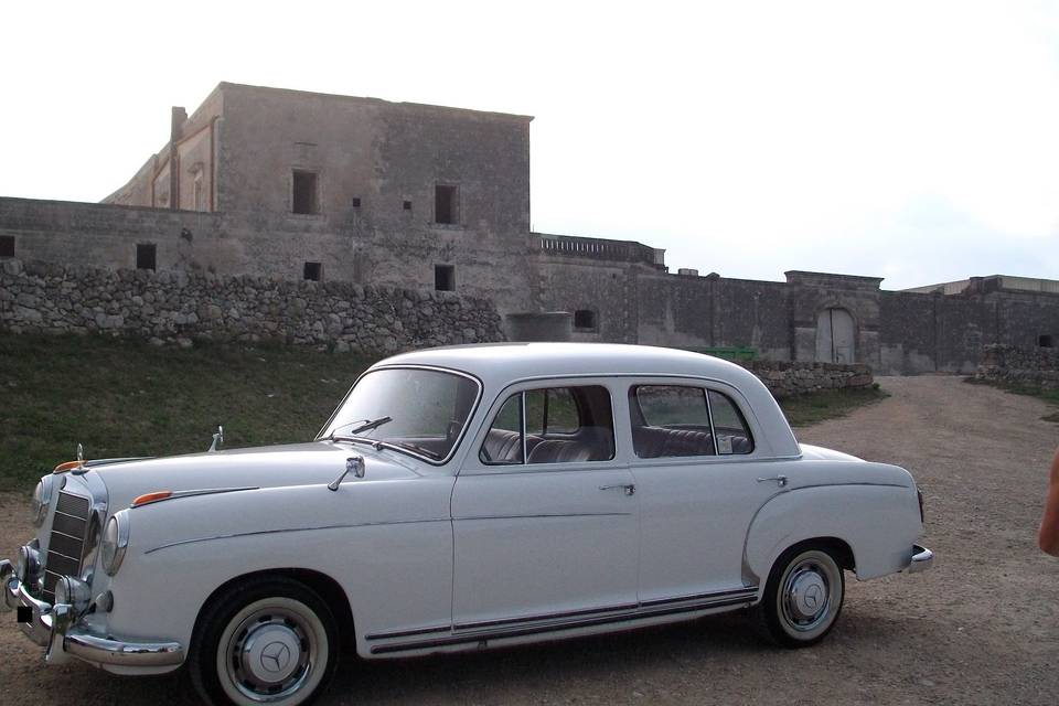 Mercedes ponton 220 anni '50