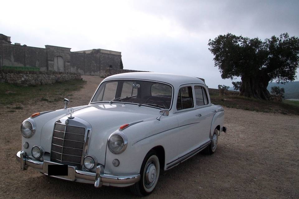 Mercedes ponton 220 anni '50