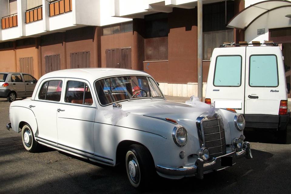 Mercedes ponton 220 anni '50