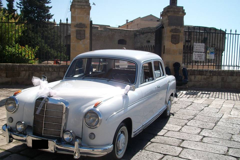 Mercedes ponton 220 anni '50