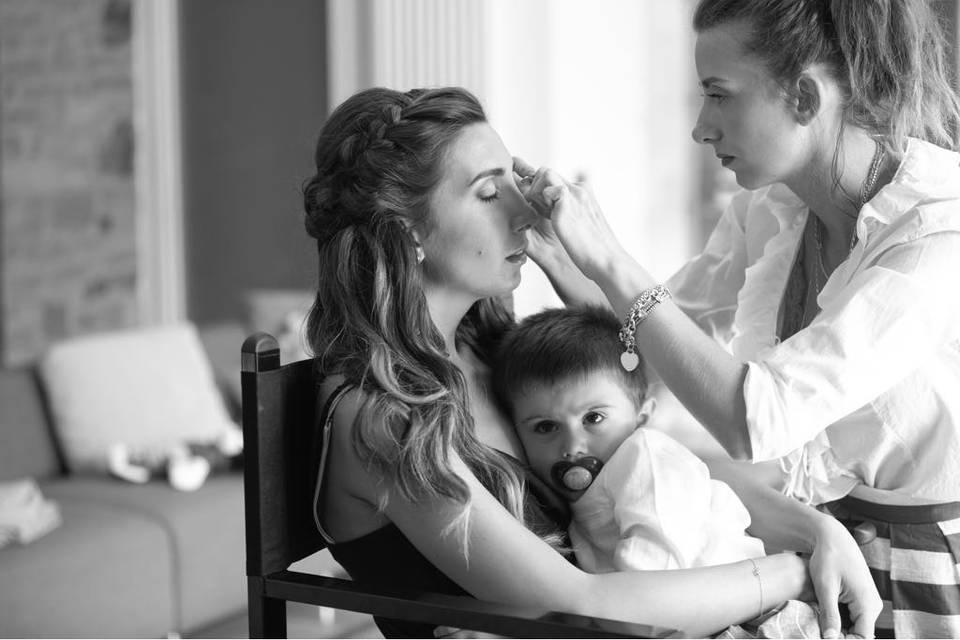 Preparazione trucco matrimonio