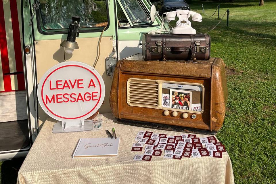 Audio guestbook
