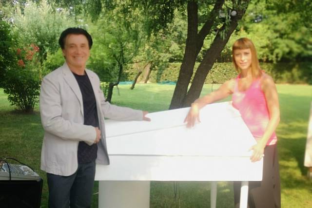 Piano bianco per rito civile