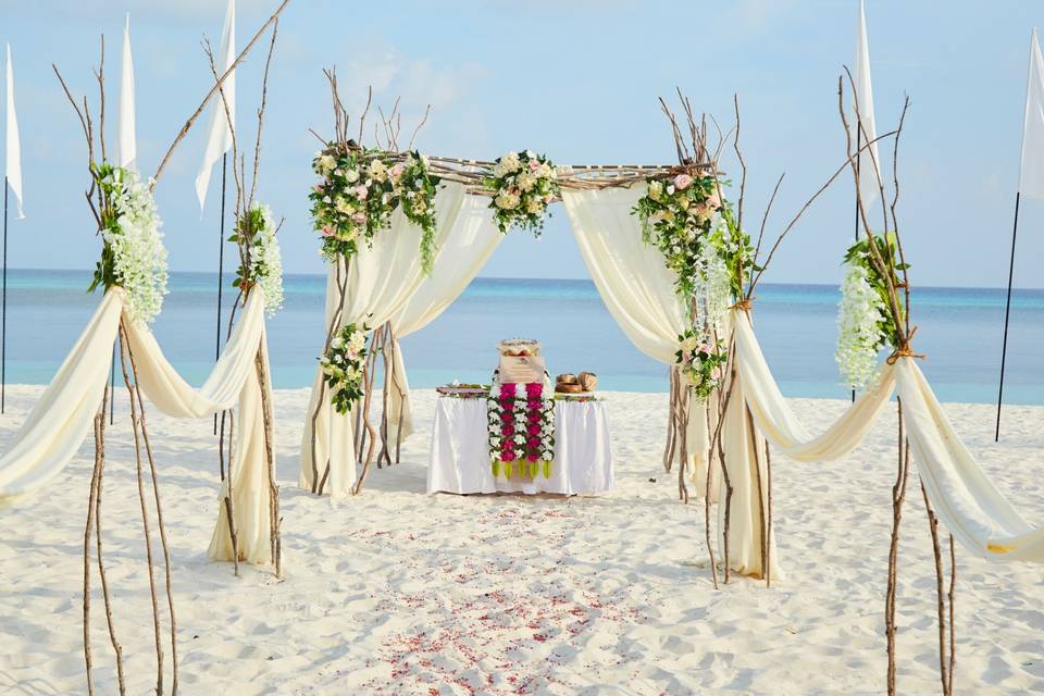 Destination wedding Maldive