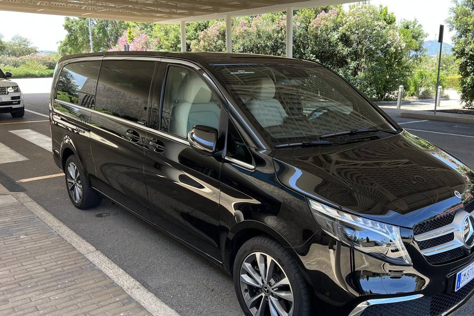 Mercedes V-Class 2023