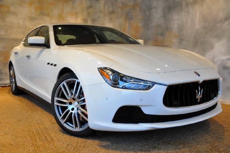 Maserati ghibli bianco