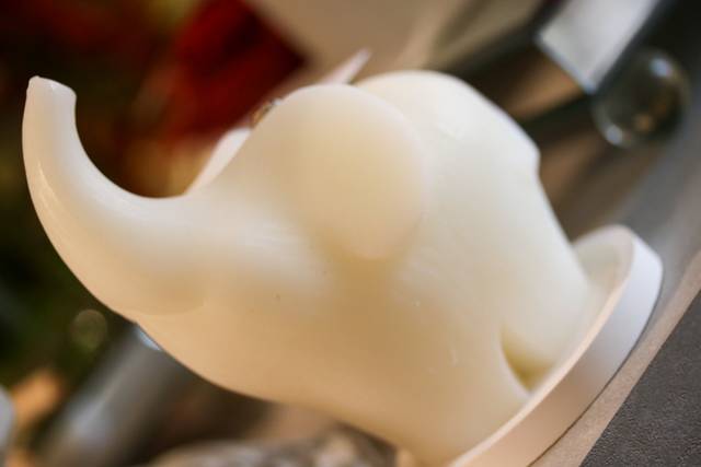 Candela ad elefantino