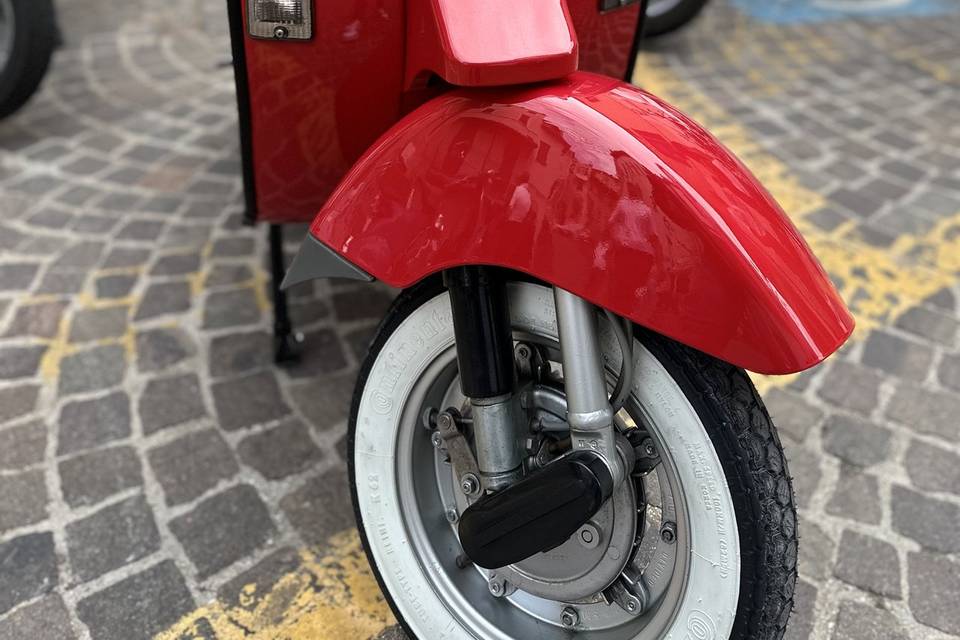 Vespa 50 pkn rossa