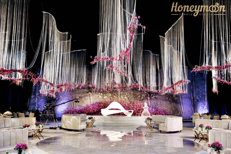 Sala per matrimoni con decoraz