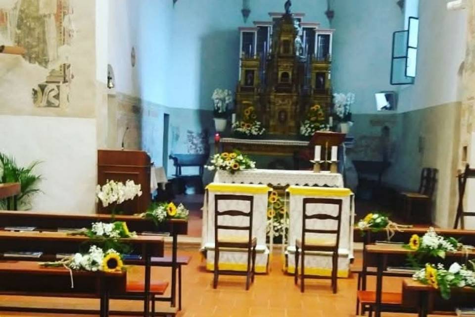 Santuario con girasoli