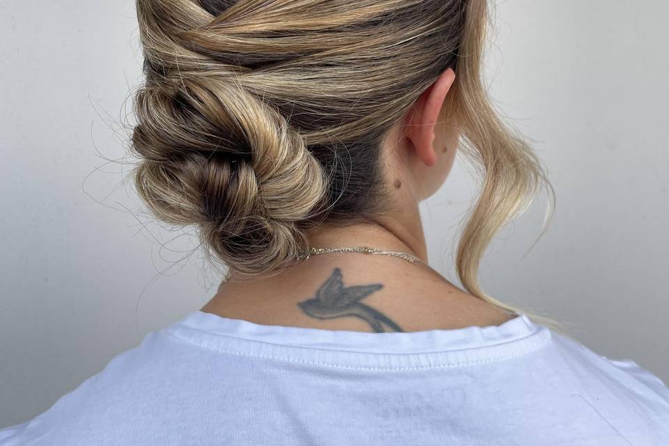 Romantic bun