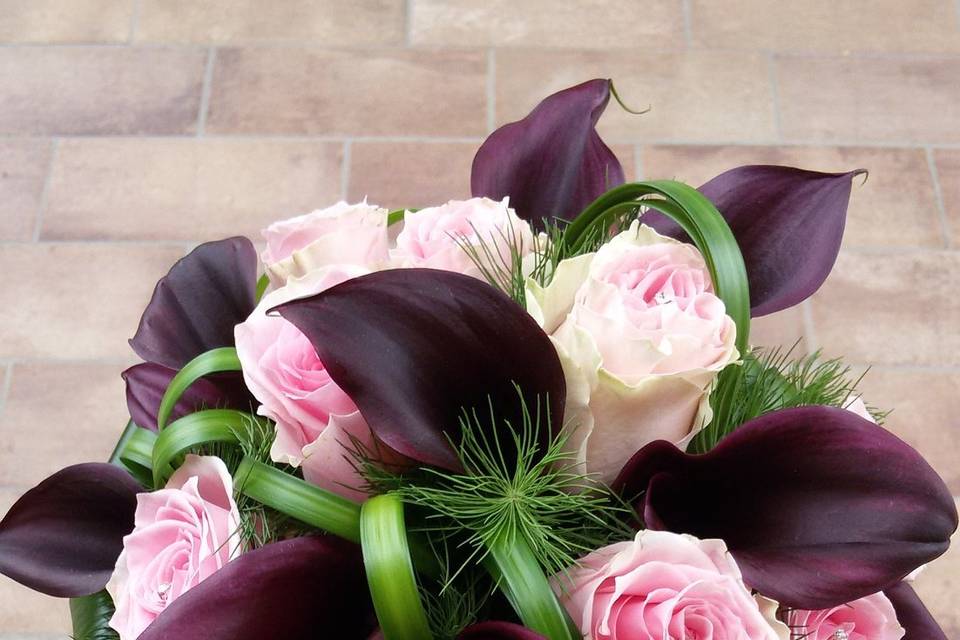 Bouquet calle nere e rose