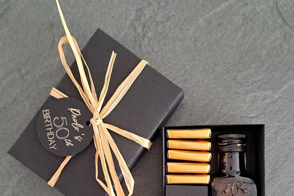 Box con cioccolatini e liquore
