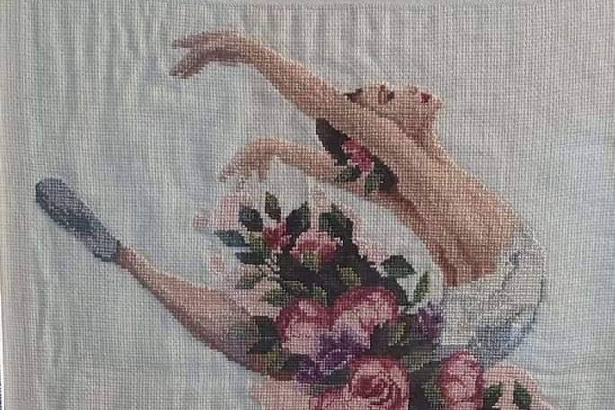 Ballerina a punto croce