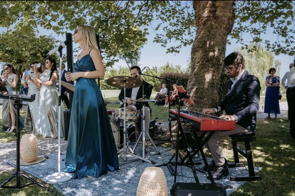 Piano, batteria  e voce