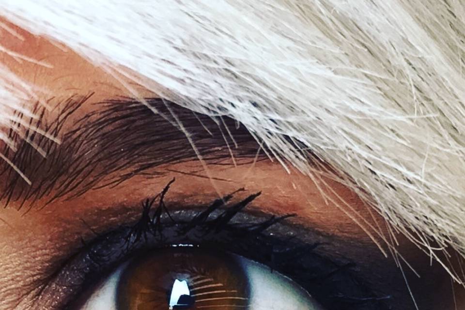 Smokey eyes nero intenso.