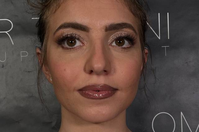 Make up glam