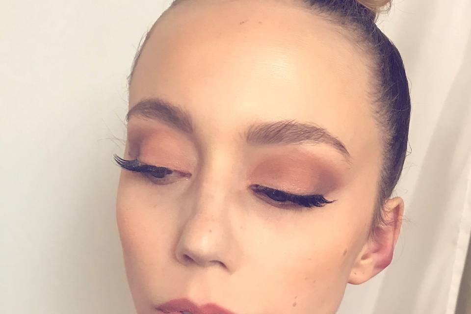 Ilariainneomakeup