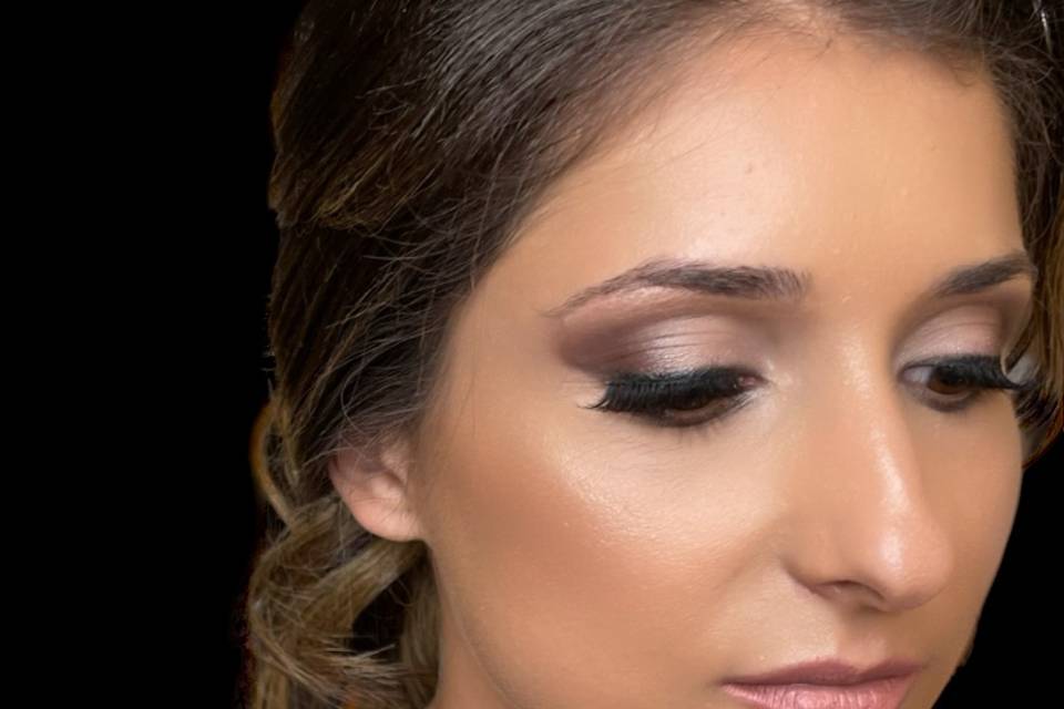 Glamour make up