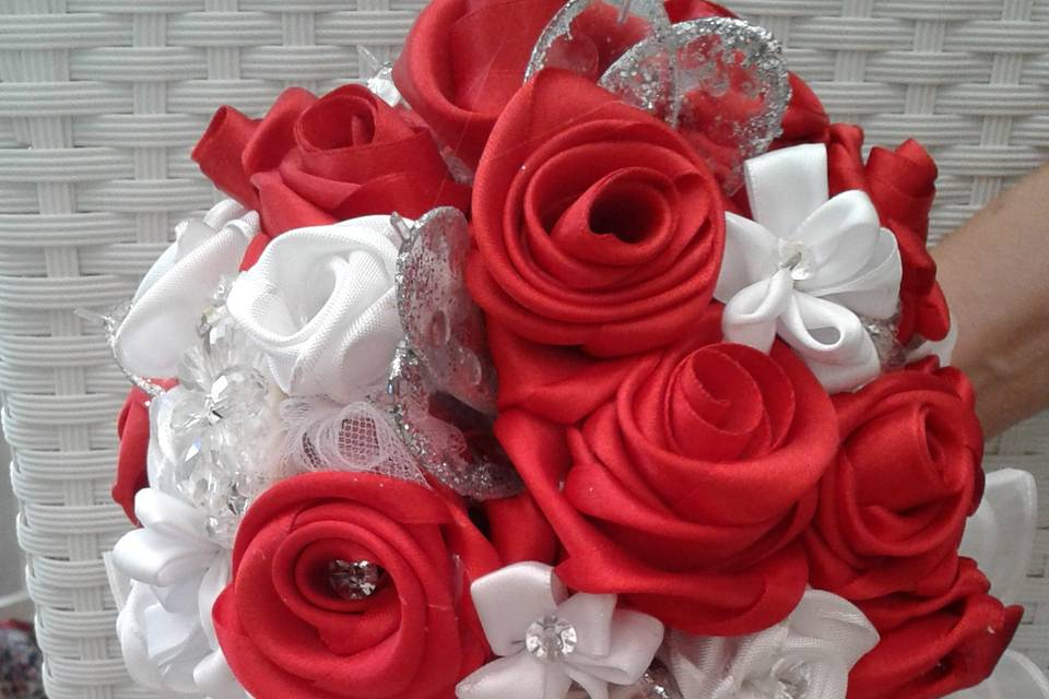 Bouquet raso rosso