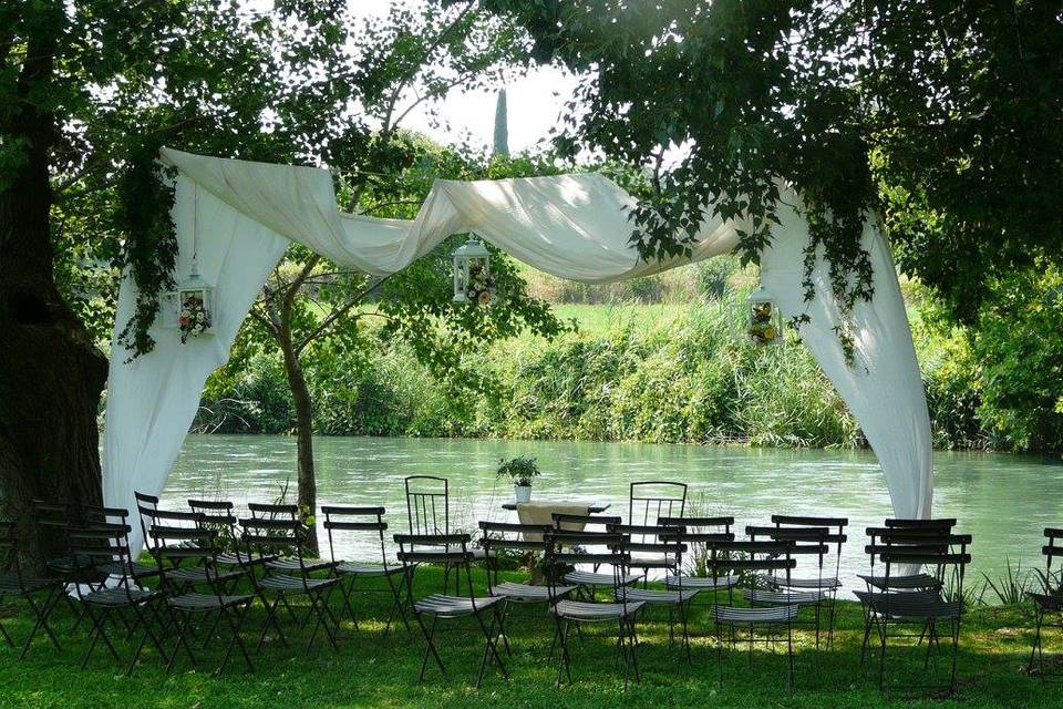 Matrimonio al fiume