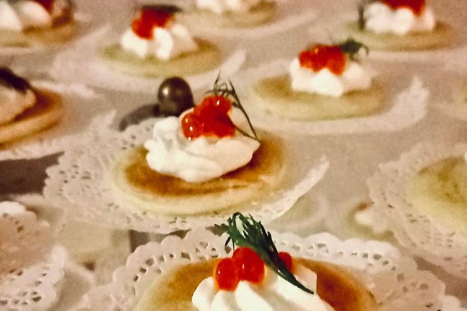 Blinis con uova di salmone