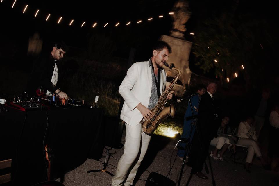 DJ con Sax