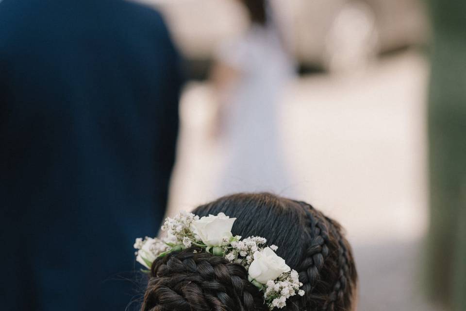 Chignon con coroncina di rose