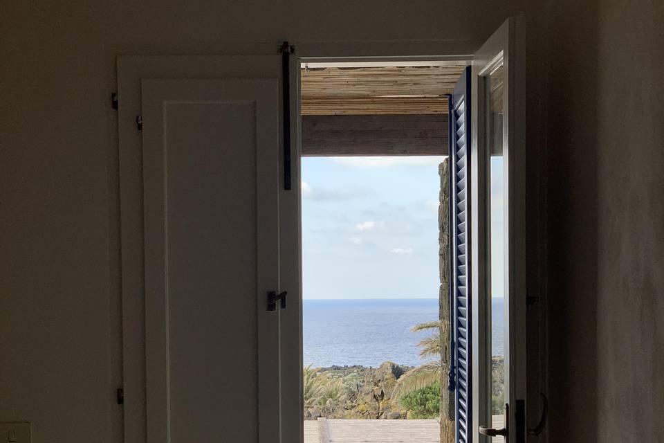 Suite vista mate Pantelleria