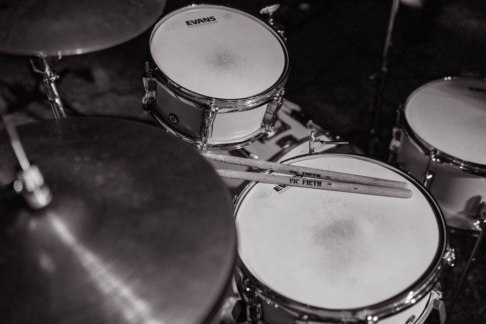 FULL BAND