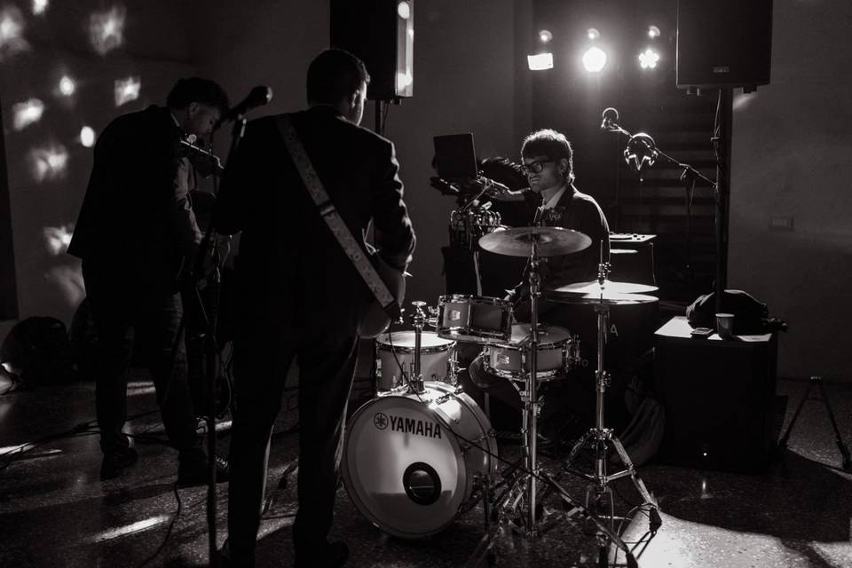 FULL BAND