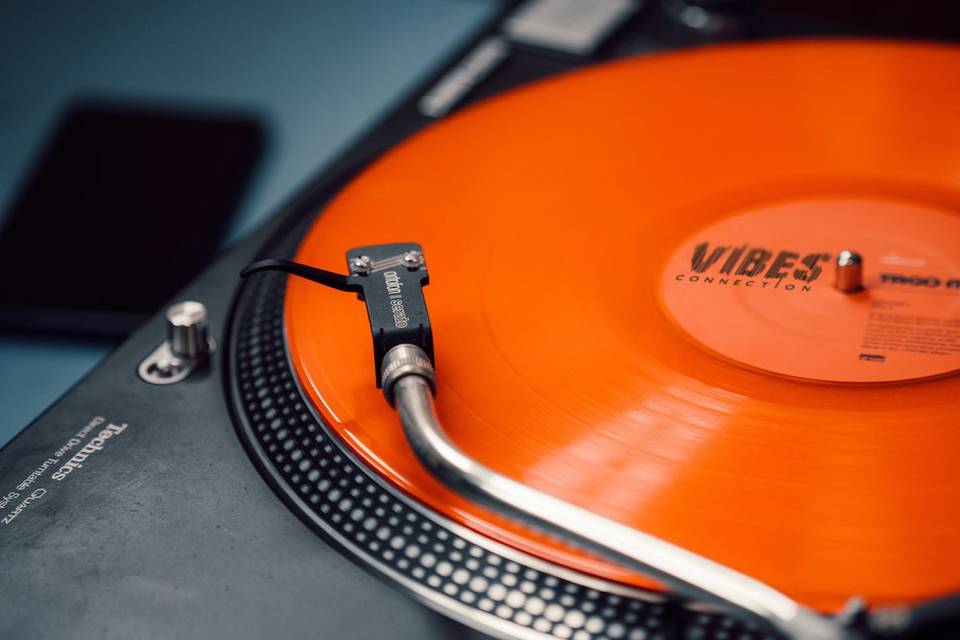 DJ SET